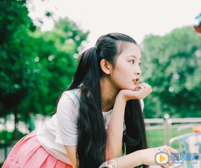 王若溪游乐场写真 王若溪高清写真_王若溪高清剧照