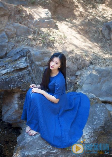 王若溪蓝色写真 王若溪高清写真_王若溪高清剧照