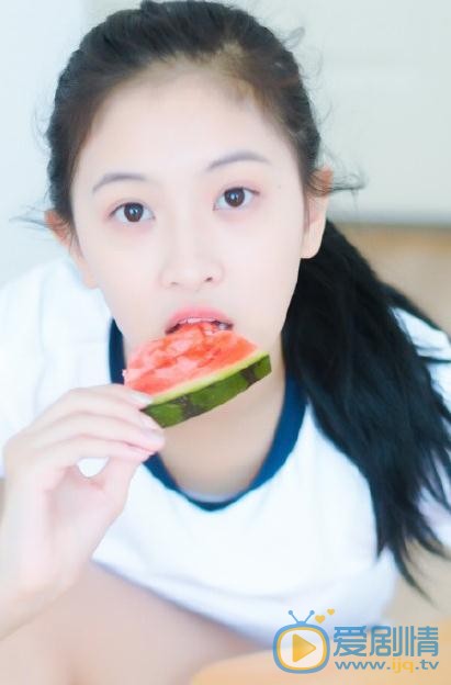 王若溪夏日写真 王若溪高清写真_王若溪高清剧照