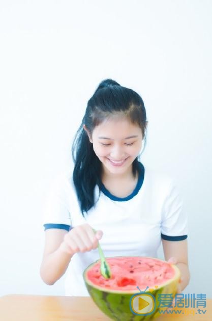 王若溪夏日写真 王若溪高清写真_王若溪高清剧照