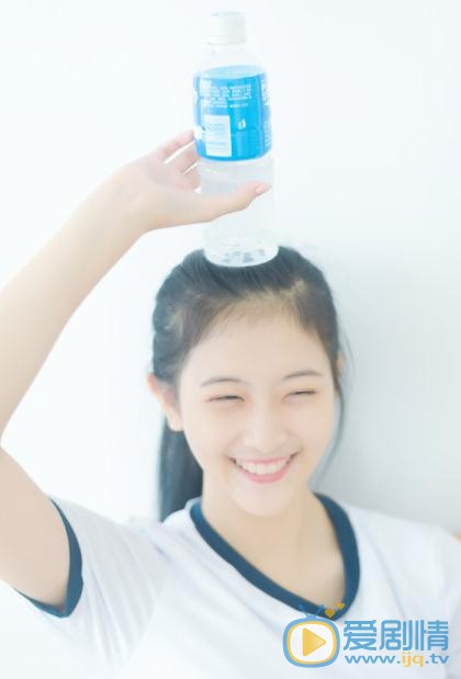 王若溪夏日写真 王若溪高清写真_王若溪高清剧照