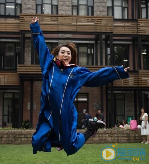 黄筱琳毕业照 黄筱琳高清写真_黄筱琳高清剧照