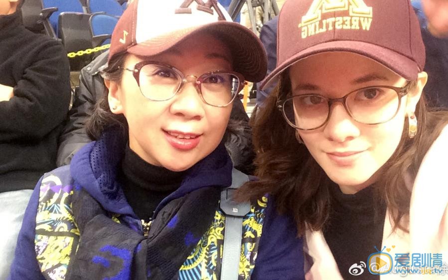 徐嘉雯友人合照 徐嘉雯高清写真_徐嘉雯高清剧照