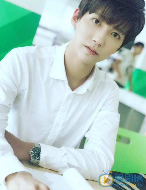 贾征宇生活照 贾征宇高清写真_贾征宇高清剧照