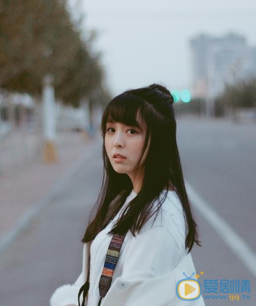 童可可街拍写真 童可可高清写真_童可可高清剧照