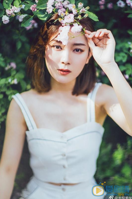 于蓓蓓时尚街拍 于蓓蓓高清写真_于蓓蓓高清剧照