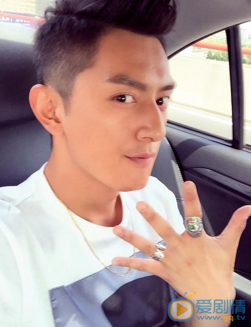 梁大维生活照 梁大维高清写真_梁大维高清剧照