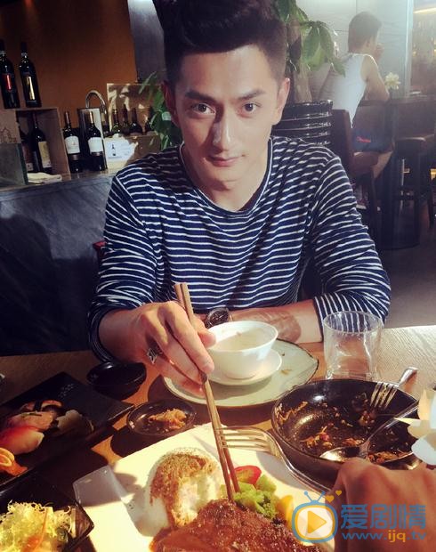 梁大维生活照 梁大维高清写真_梁大维高清剧照