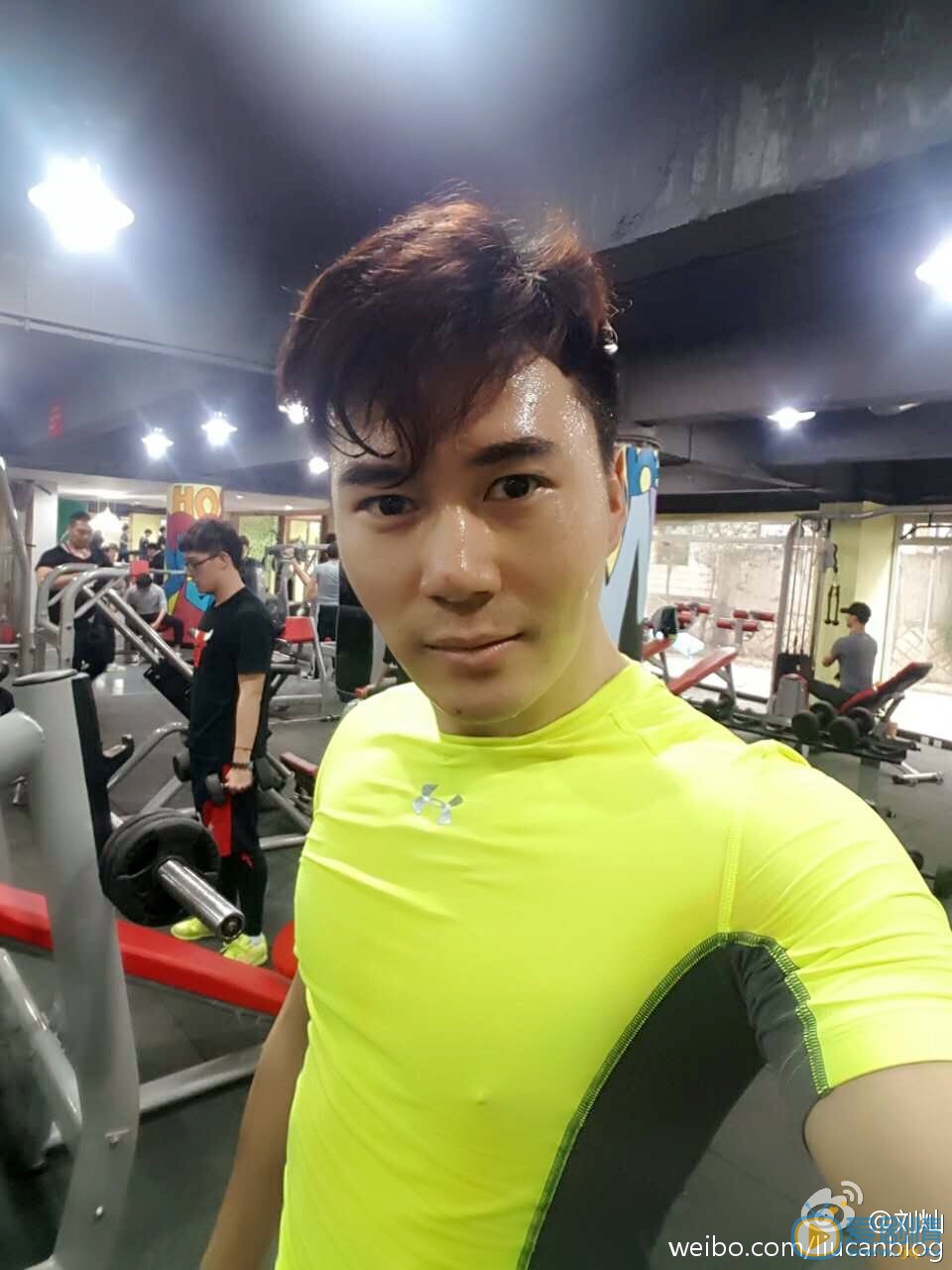 刘屹宸运动健身照 刘屹宸高清写真_刘屹宸高清剧照