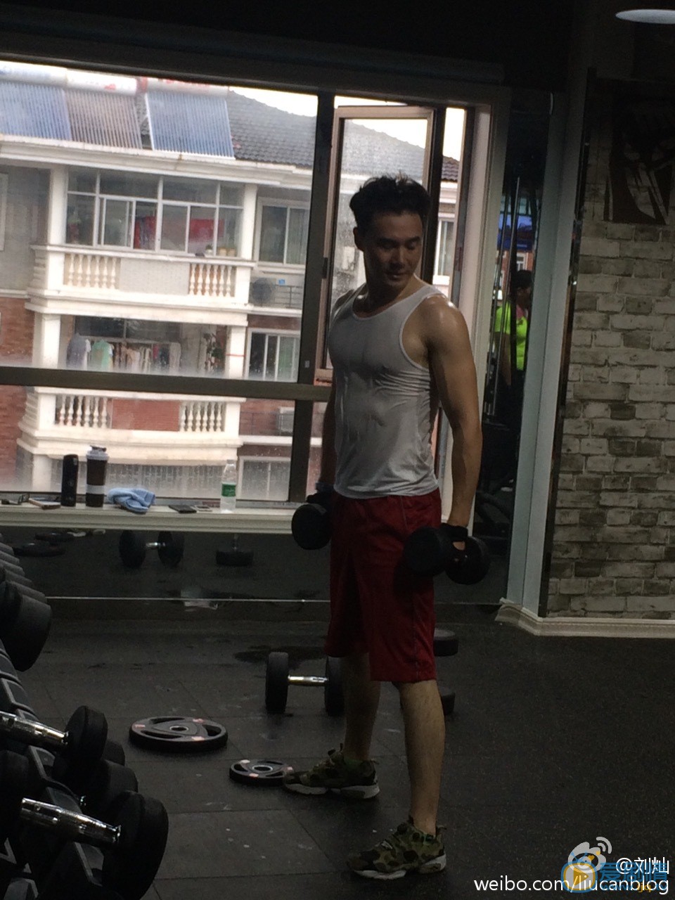 刘屹宸运动健身照 刘屹宸高清写真_刘屹宸高清剧照