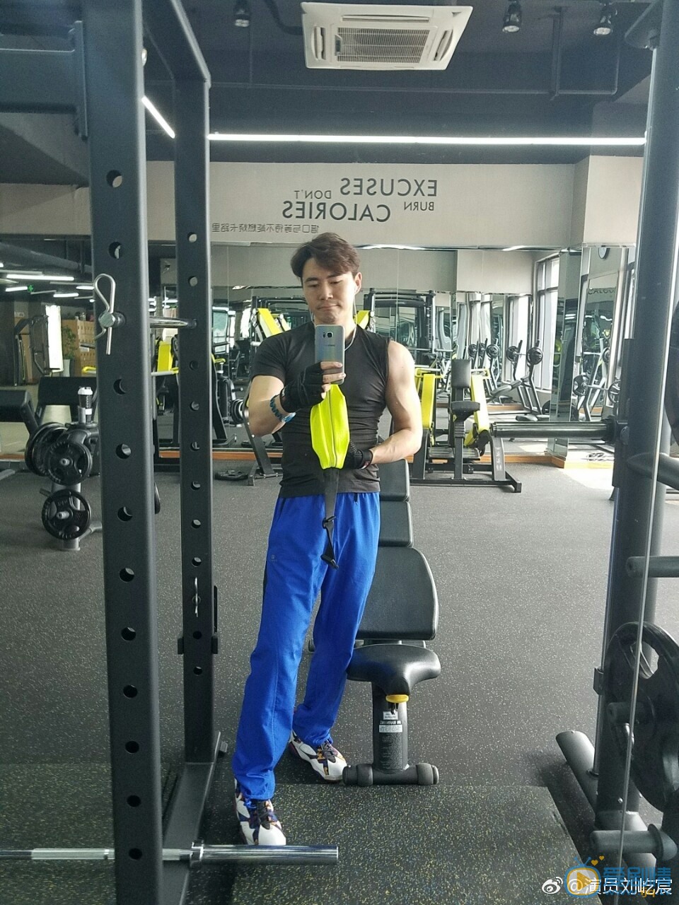 刘屹宸运动健身照 刘屹宸高清写真_刘屹宸高清剧照