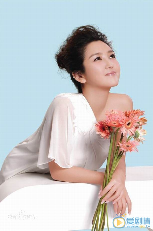 何洁甜美写真 何洁高清写真_何洁高清剧照