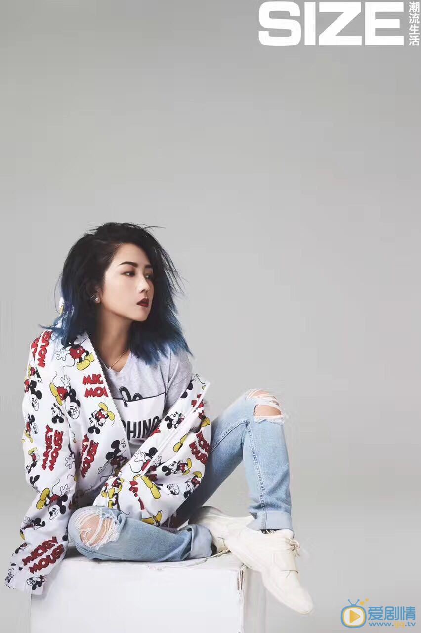 何洁杂志写真大片 何洁高清写真_何洁高清剧照