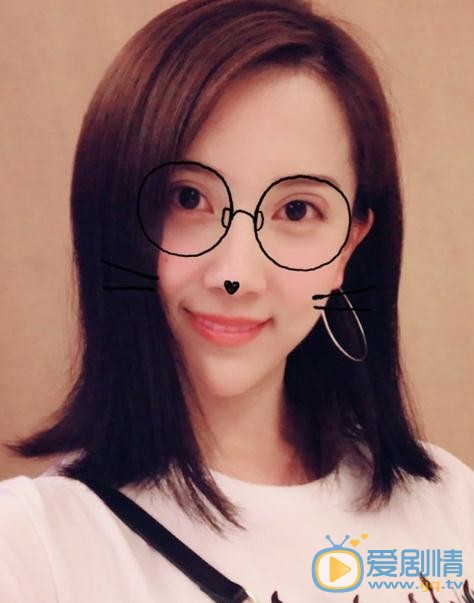 白澜生活照 白澜高清写真_白澜高清剧照