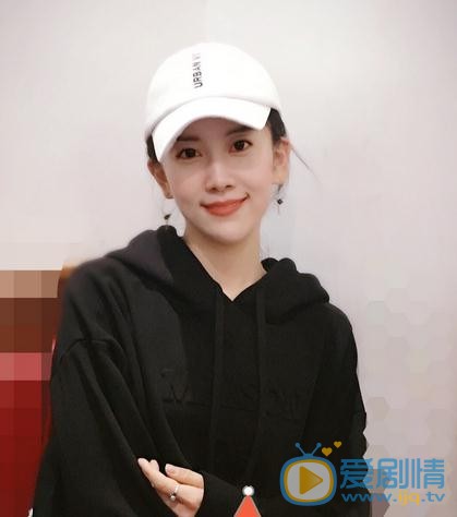 白澜生活照 白澜高清写真_白澜高清剧照