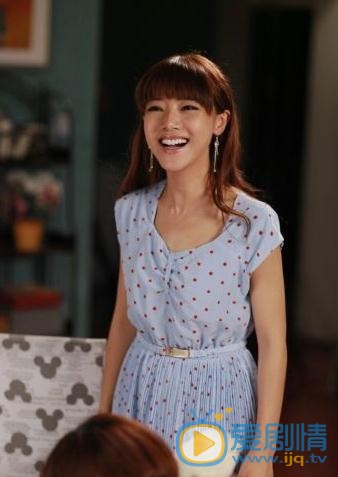 邓家佳《爱情公寓3》剧照 邓家佳高清写真_邓家佳高清剧照