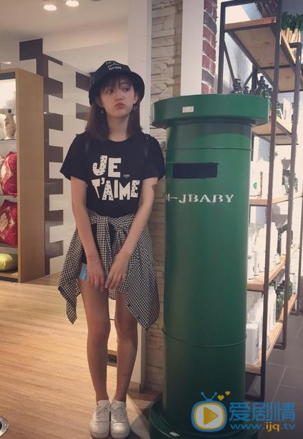 罗予彤生活照 罗予彤高清写真_罗予彤高清剧照