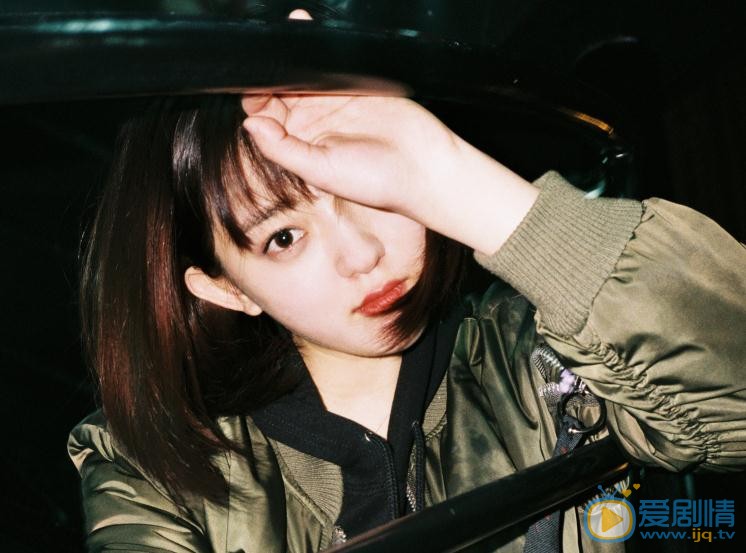 罗予彤夜色写真 罗予彤高清写真_罗予彤高清剧照