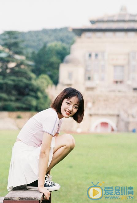 罗予彤夏日写真 罗予彤高清写真_罗予彤高清剧照