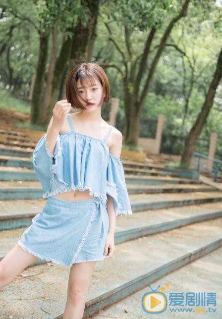 罗予彤夏日写真 罗予彤高清写真_罗予彤高清剧照