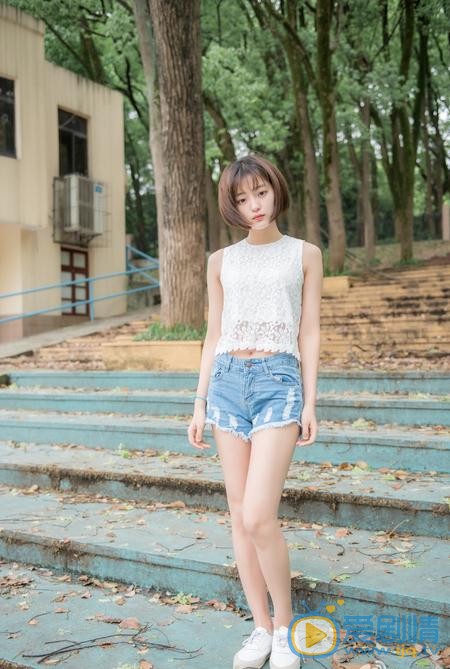 罗予彤夏日写真 罗予彤高清写真_罗予彤高清剧照