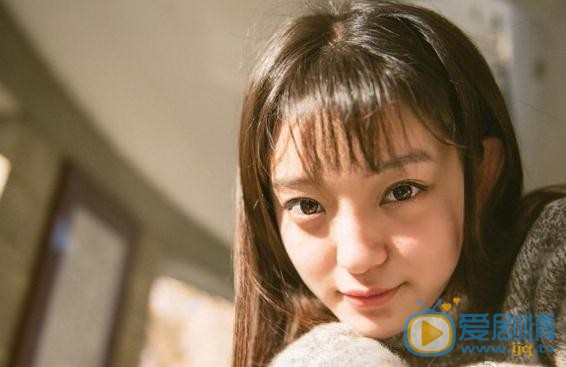 罗予彤秋色写真 罗予彤高清写真_罗予彤高清剧照
