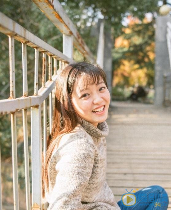 罗予彤秋色写真 罗予彤高清写真_罗予彤高清剧照