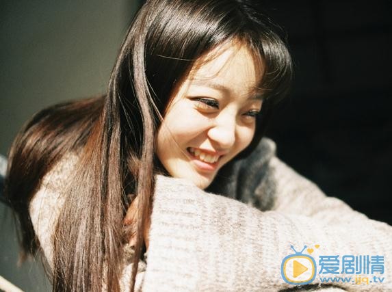 罗予彤秋色写真 罗予彤高清写真_罗予彤高清剧照