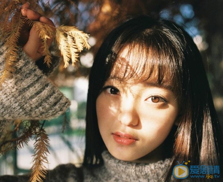 罗予彤秋色写真 罗予彤高清写真_罗予彤高清剧照
