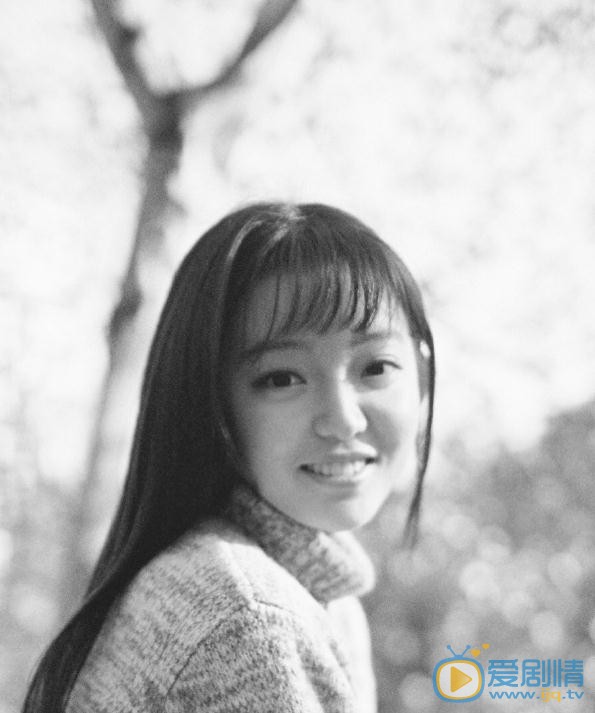 罗予彤秋色写真 罗予彤高清写真_罗予彤高清剧照