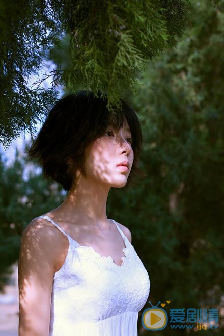 王玲玉白色写真 王玲玉高清写真_王玲玉高清剧照