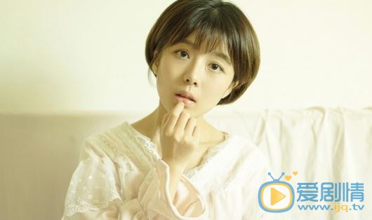 王玲玉白色写真 王玲玉高清写真_王玲玉高清剧照