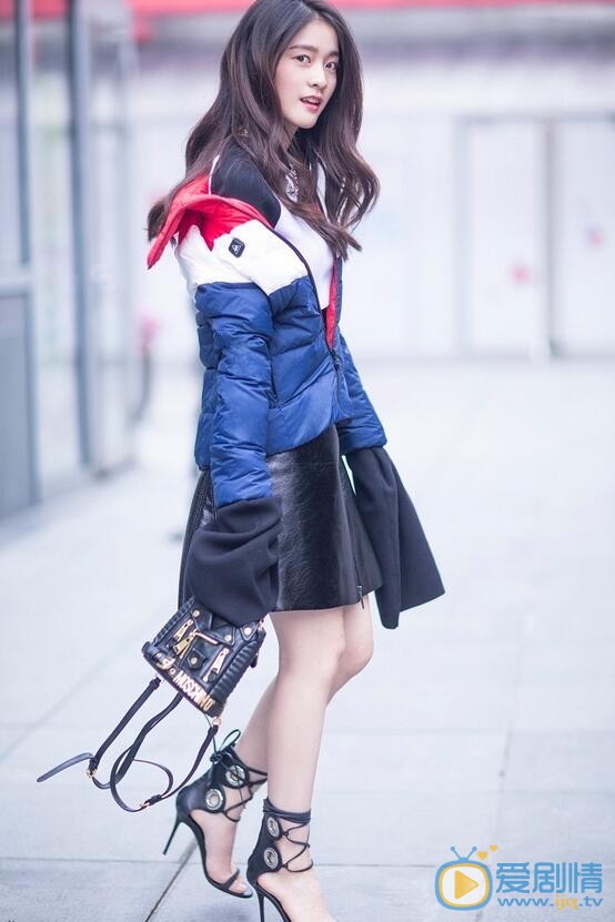 张雪迎街拍写真 张雪迎高清写真_张雪迎高清剧照
