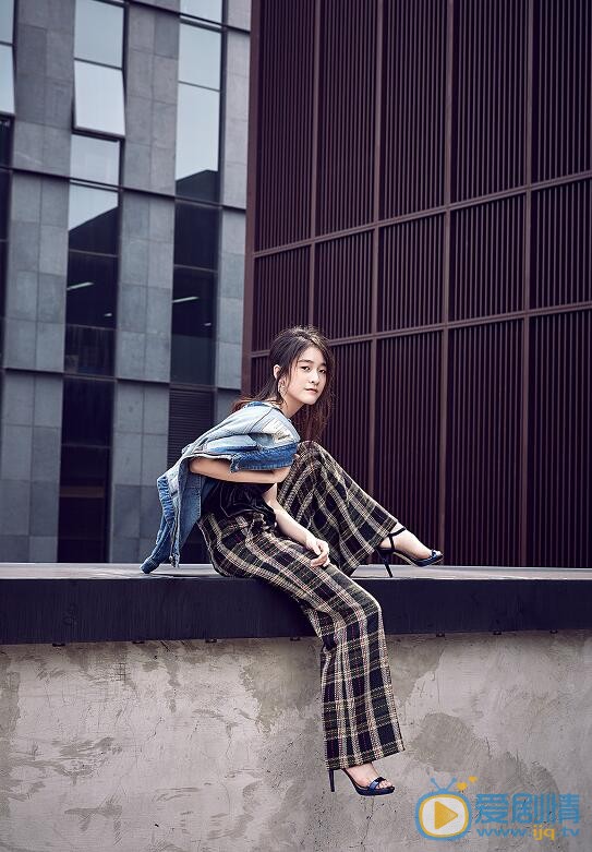 张雪迎街拍写真 张雪迎高清写真_张雪迎高清剧照