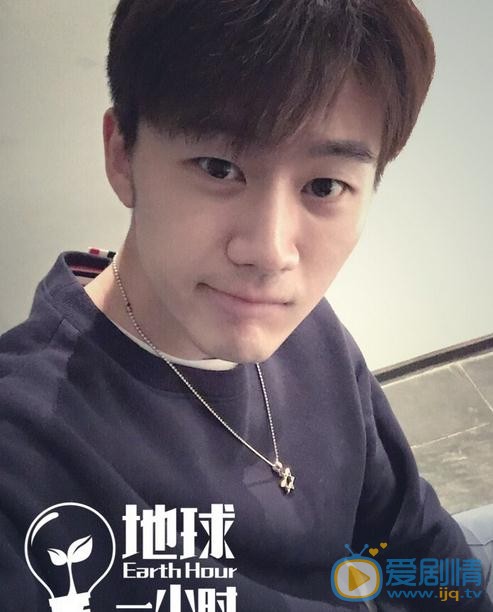 李柄辉生活照 李柄辉高清写真_李柄辉高清剧照