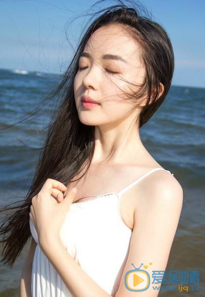 叶芸菲水中写真 叶芸菲高清写真_叶芸菲高清剧照