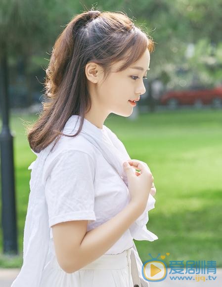 林千鹿白色写真 林千鹿高清写真_林千鹿高清剧照