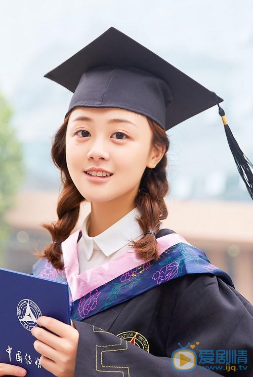 林千鹿毕业服写真 林千鹿高清写真_林千鹿高清剧照