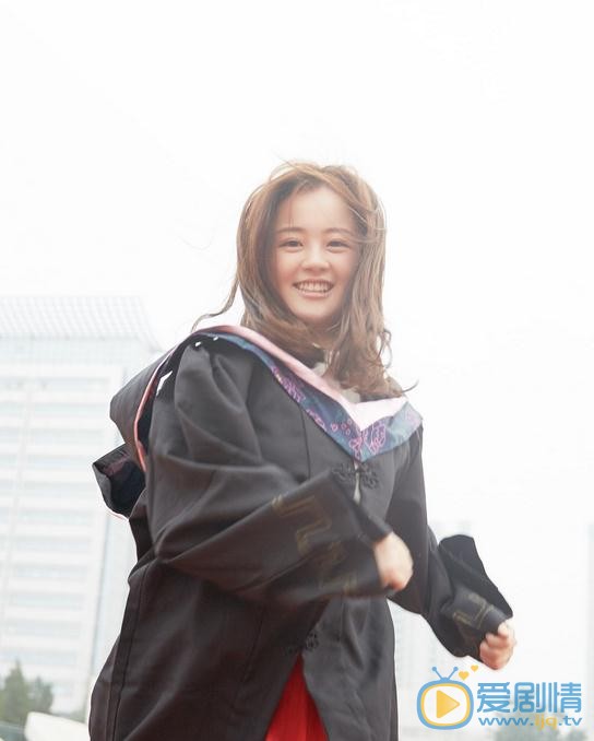 林千鹿毕业服写真 林千鹿高清写真_林千鹿高清剧照