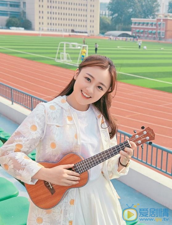 林千鹿校园写真 林千鹿高清写真_林千鹿高清剧照