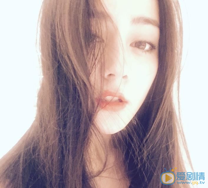 迪丽热巴生活照片 迪丽热巴高清写真_迪丽热巴高清剧照