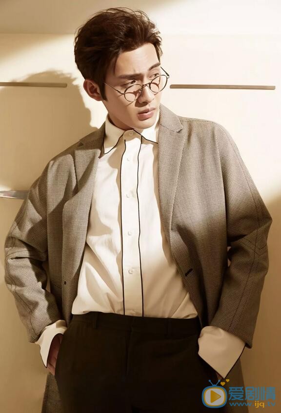 张彬彬杂志写真 张彬彬高清写真_张彬彬高清剧照