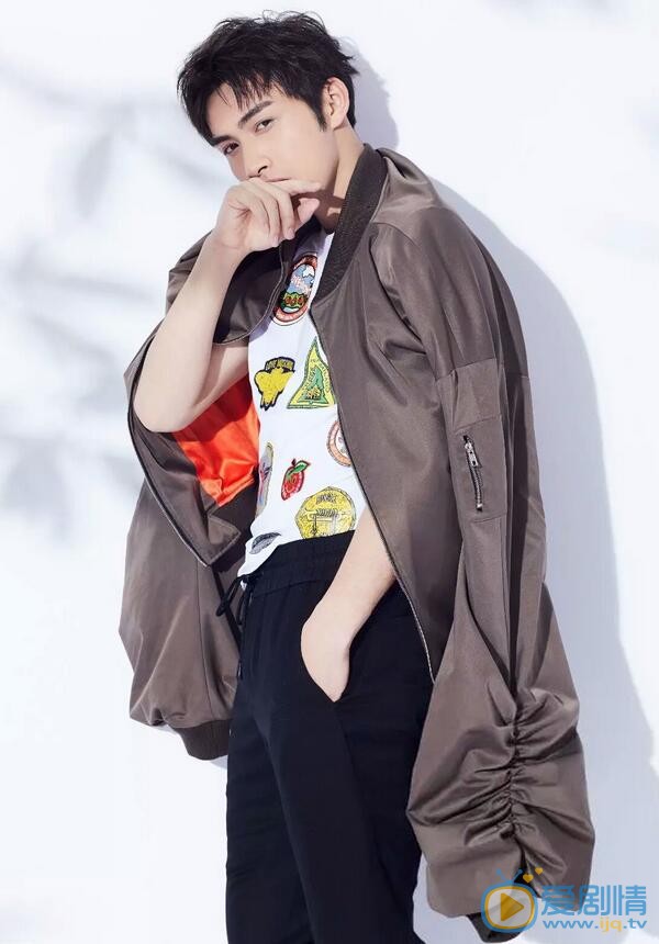 张彬彬杂志写真 张彬彬高清写真_张彬彬高清剧照