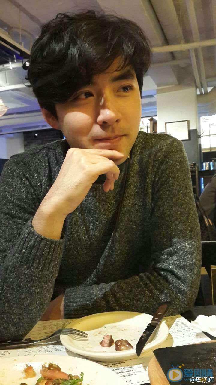 瞿澳晖生活照 瞿澳晖高清写真_瞿澳晖高清剧照