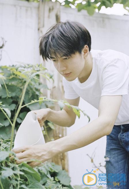 范晓东文艺范写真 范晓东高清写真_范晓东高清剧照