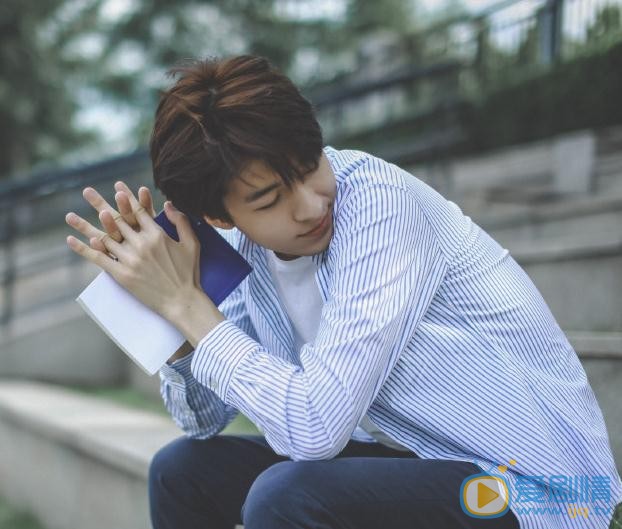 范晓东文艺范写真 范晓东高清写真_范晓东高清剧照