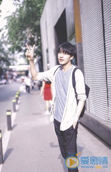范晓东生活照 范晓东高清写真_范晓东高清剧照