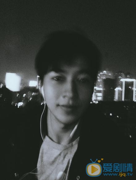 范晓东生活照 范晓东高清写真_范晓东高清剧照