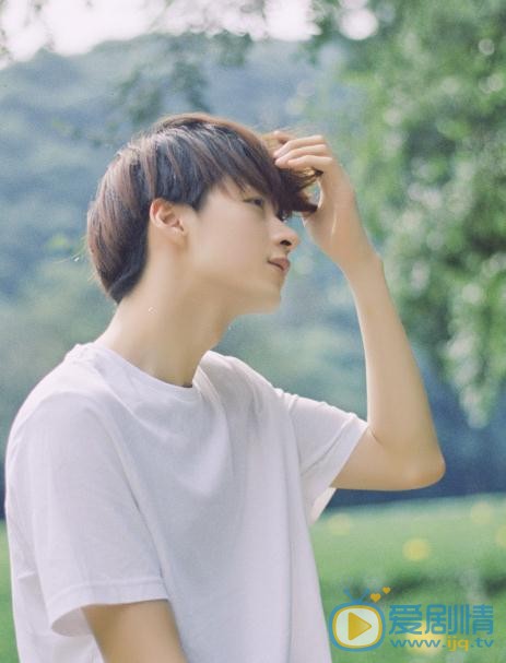 范晓东侧颜写真 范晓东高清写真_范晓东高清剧照