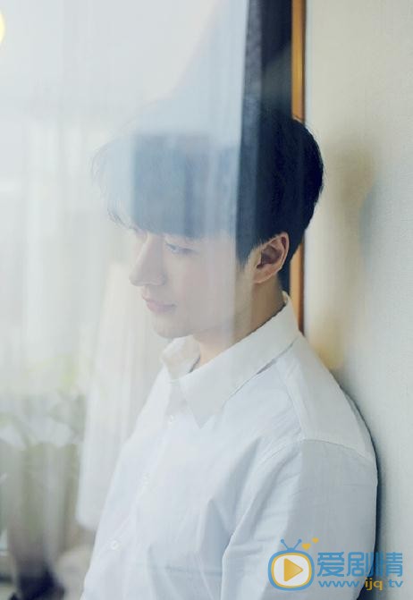 范晓东白衬衣写真 范晓东高清写真_范晓东高清剧照
